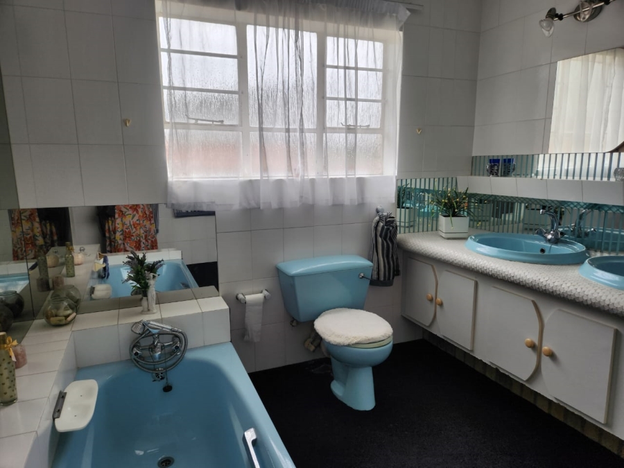 3 Bedroom Property for Sale in Humewood Eastern Cape